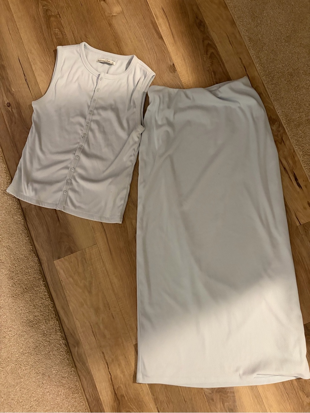 Abercrombie & Fitch 2 Piece up Ribbed Midi Skirt & Button-Up Tank Set Small